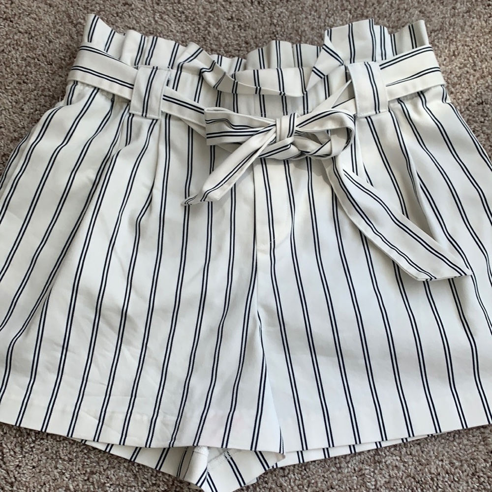 ❌SOLD❌Zara trf collection pinstripe high waist